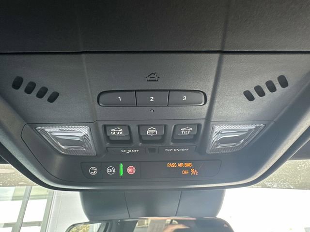 Certified 2024 Cadillac XT4 Luxury w/ Cold Weather Package AWD/4WD image 51