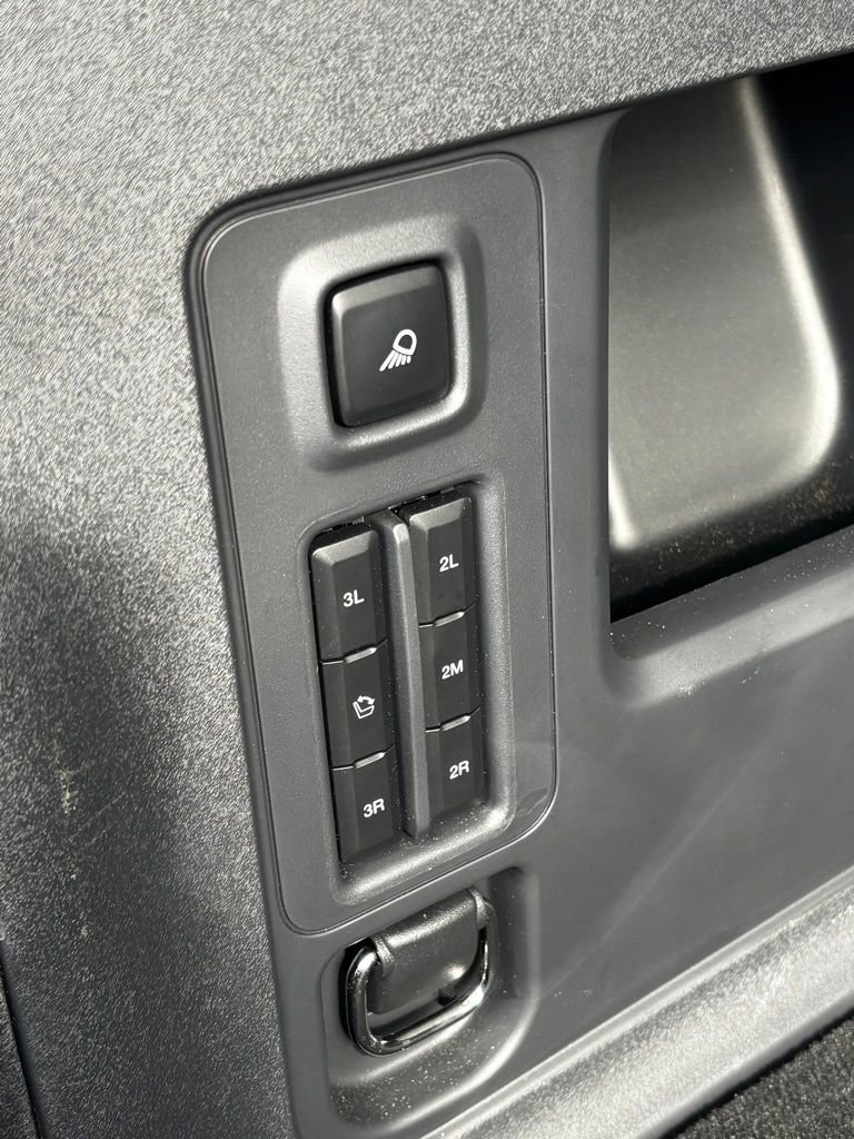 Used 2025 Ford Expedition Max Active image 24