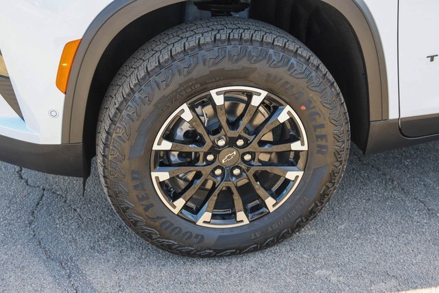 New 2026 Chevrolet Traverse Z71 w/ Enhanced Driving Package image 7