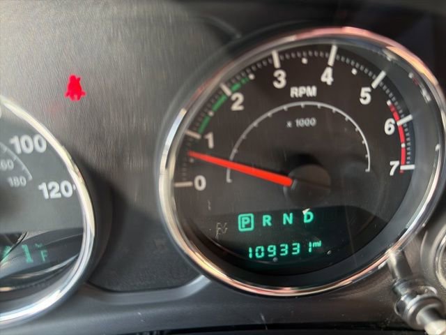 Used 2015 Jeep Wrangler Unlimited Sahara w/ Connectivity Group image 20