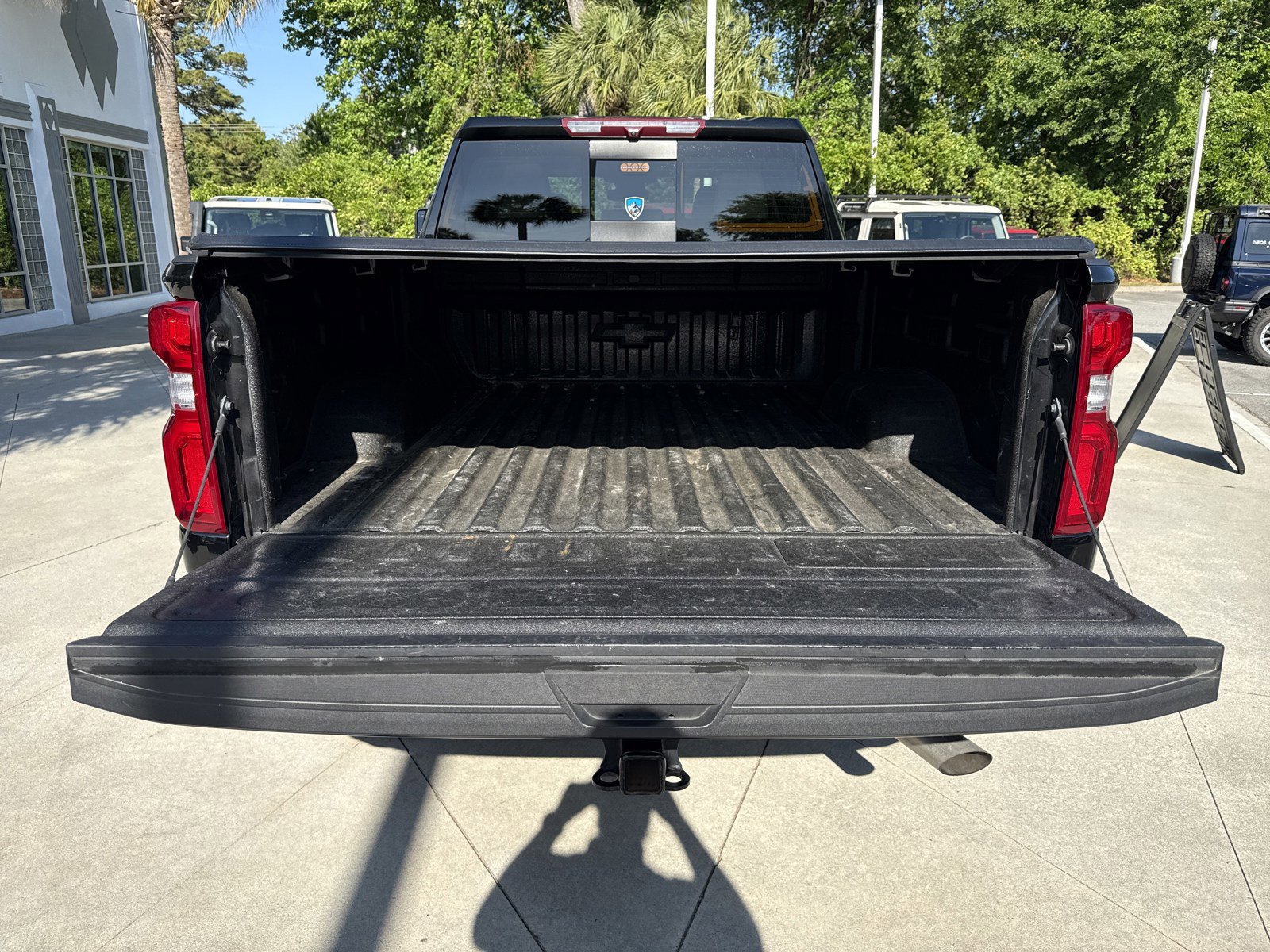 Used 2024 Chevrolet Silverado 2500 LTZ w/ LTZ Convenience Package AWD/4WD image 28