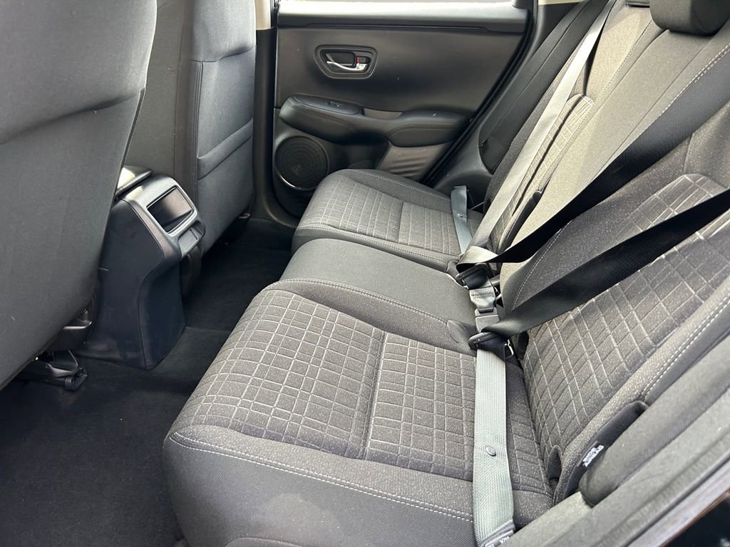 Used 2023 Honda HR-V LX image 15