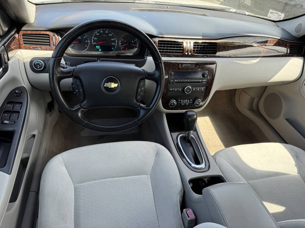 Used 2013 Chevrolet Impala LT image 18