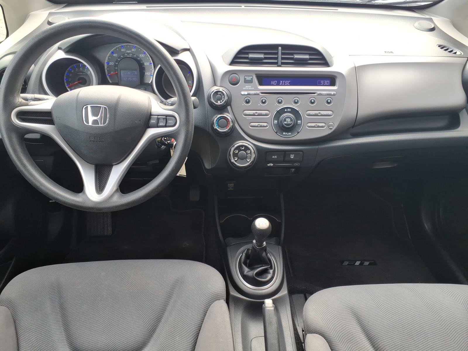 Used 2013 Honda Fit image 8