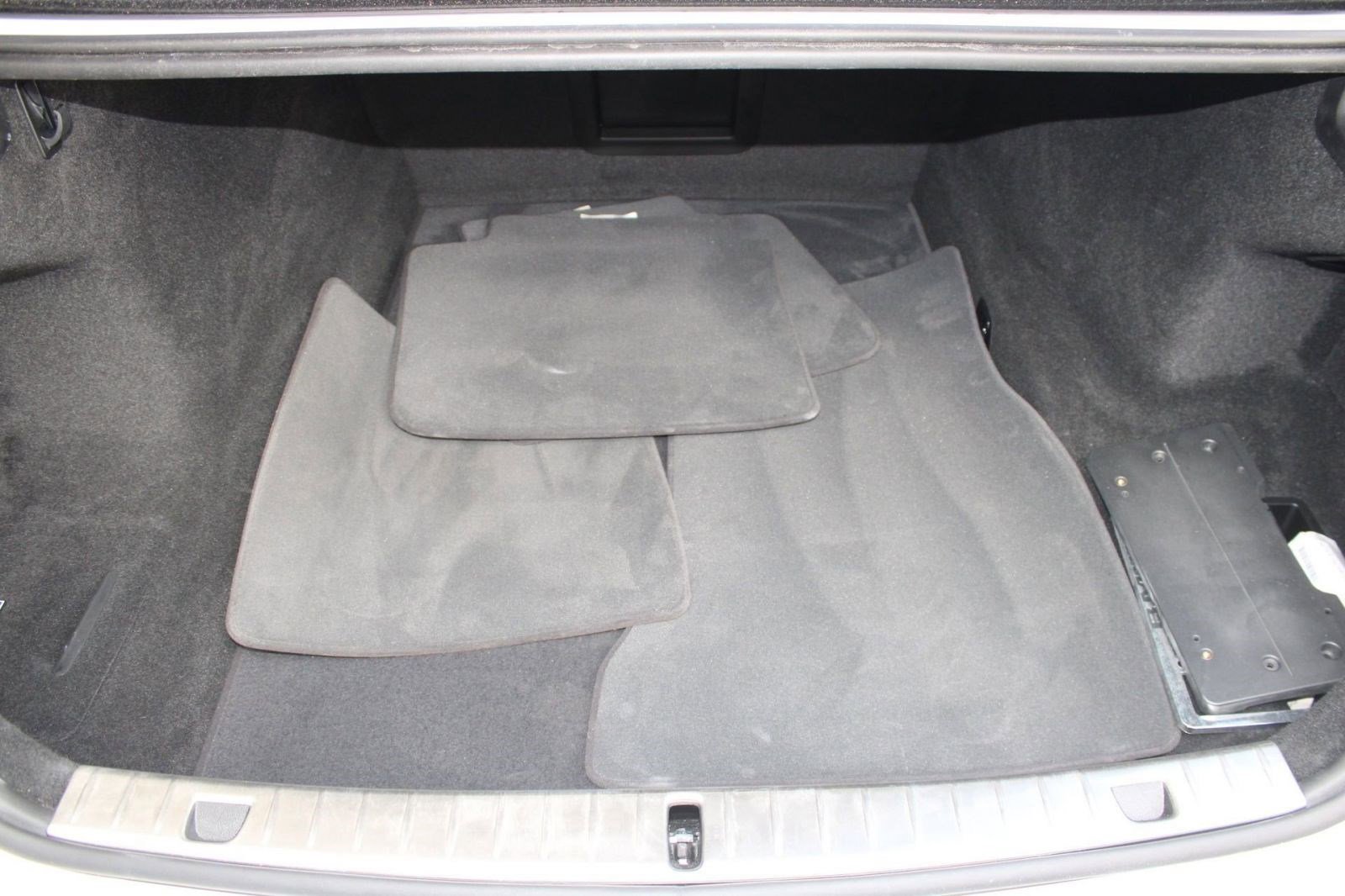 Used 2022 BMW 750i xDrive w/ Luxury Rear Seating Package image 33