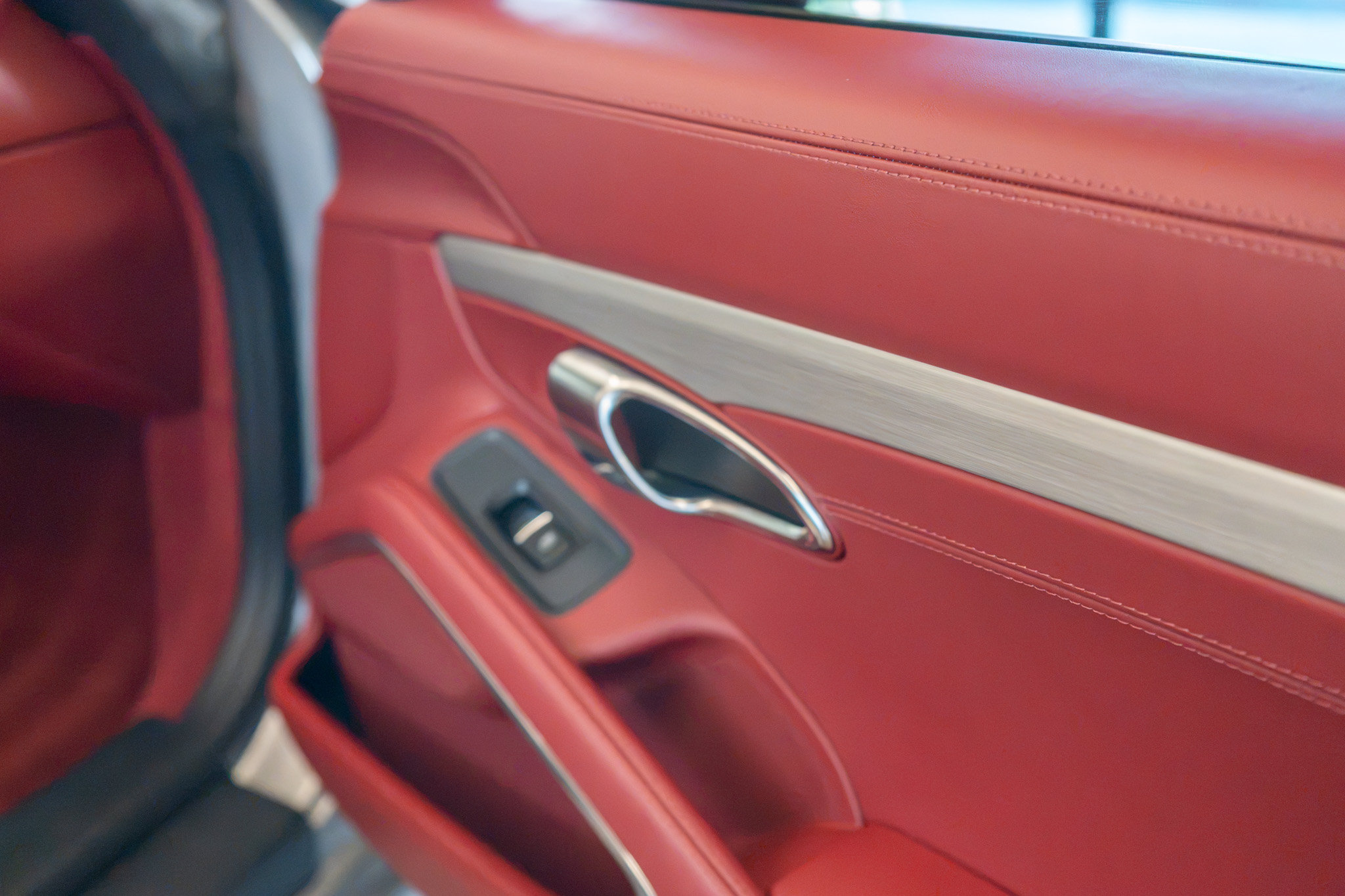 Used 2021 Porsche 718 Boxster RWD image 45