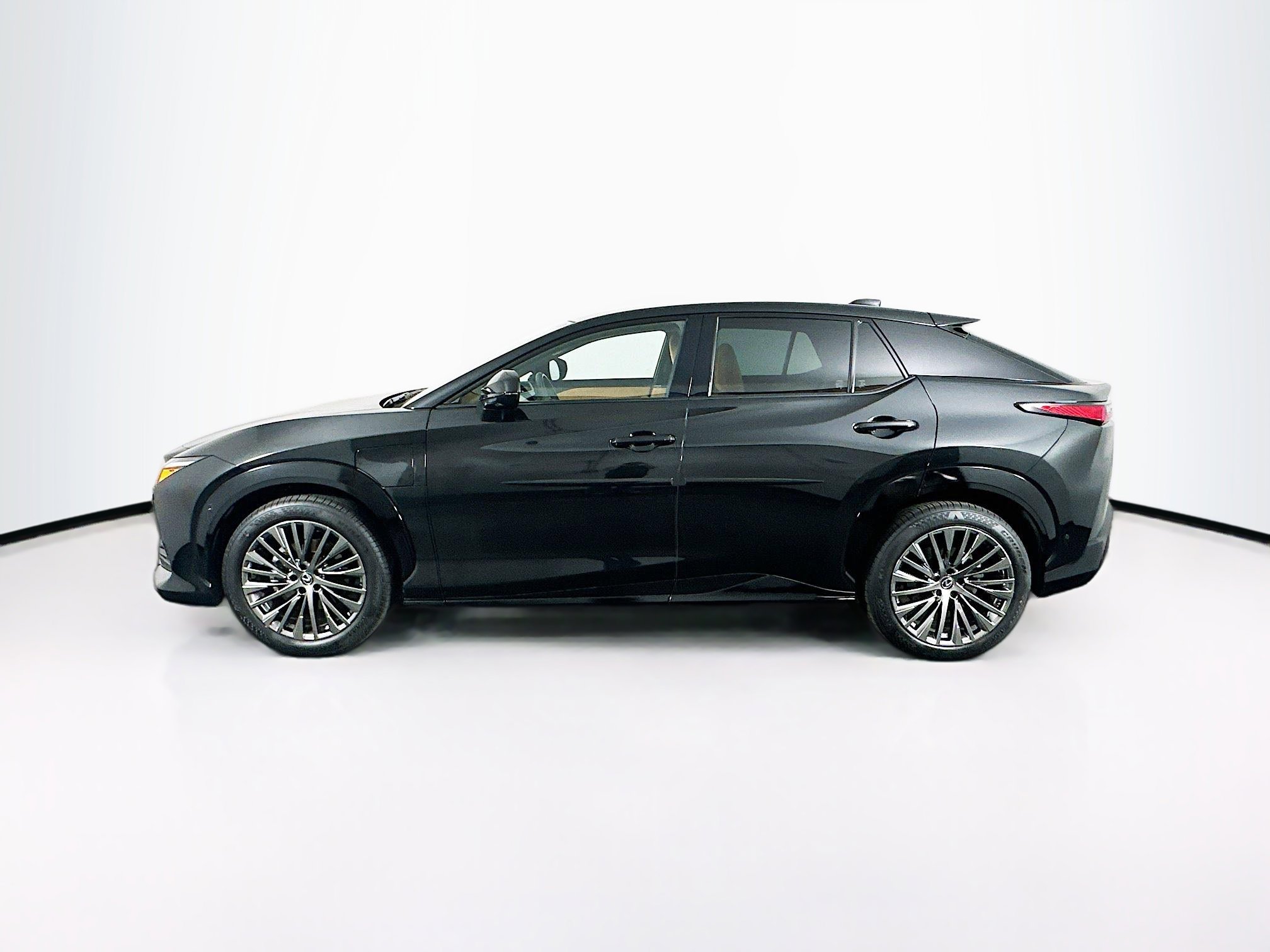 Used 2023 Lexus RZ 450e Premium w/ Accessory Package (P5) image 4