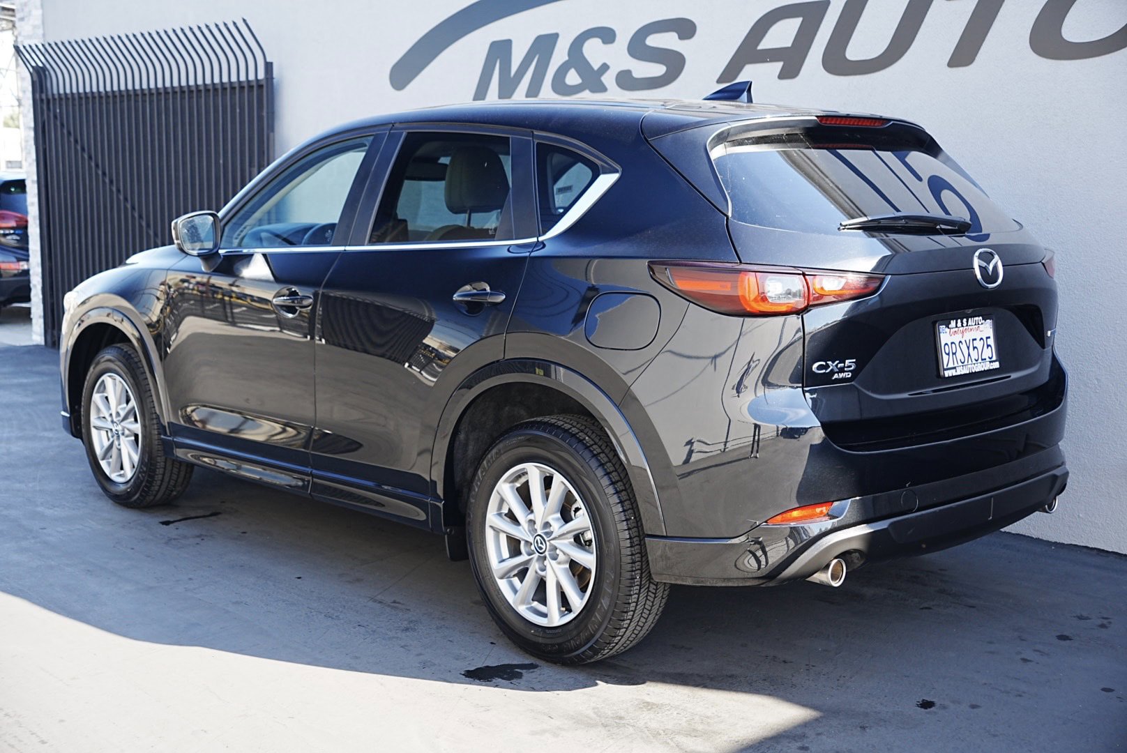 Used 2025 MAZDA CX-5 AWD 2.5 S w/ Preferred Package image 6