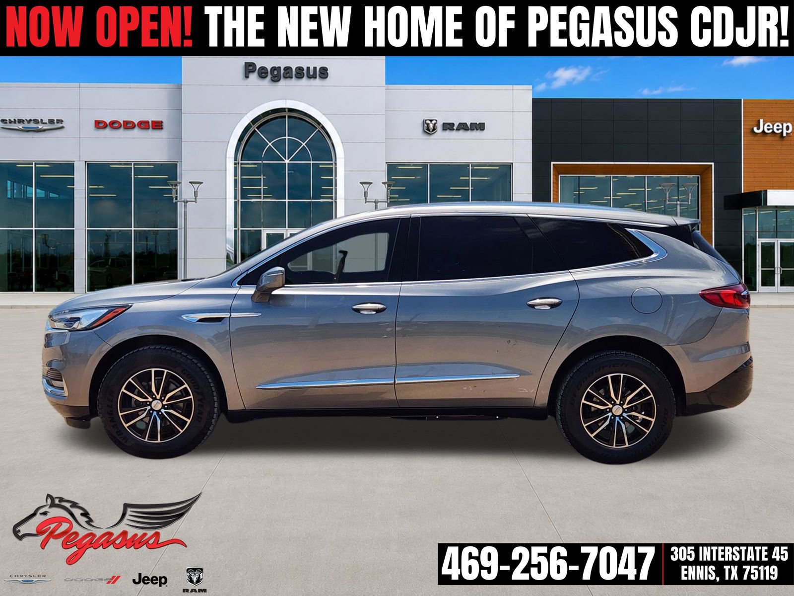 Used 2019 Buick Enclave Essence FWD image 3