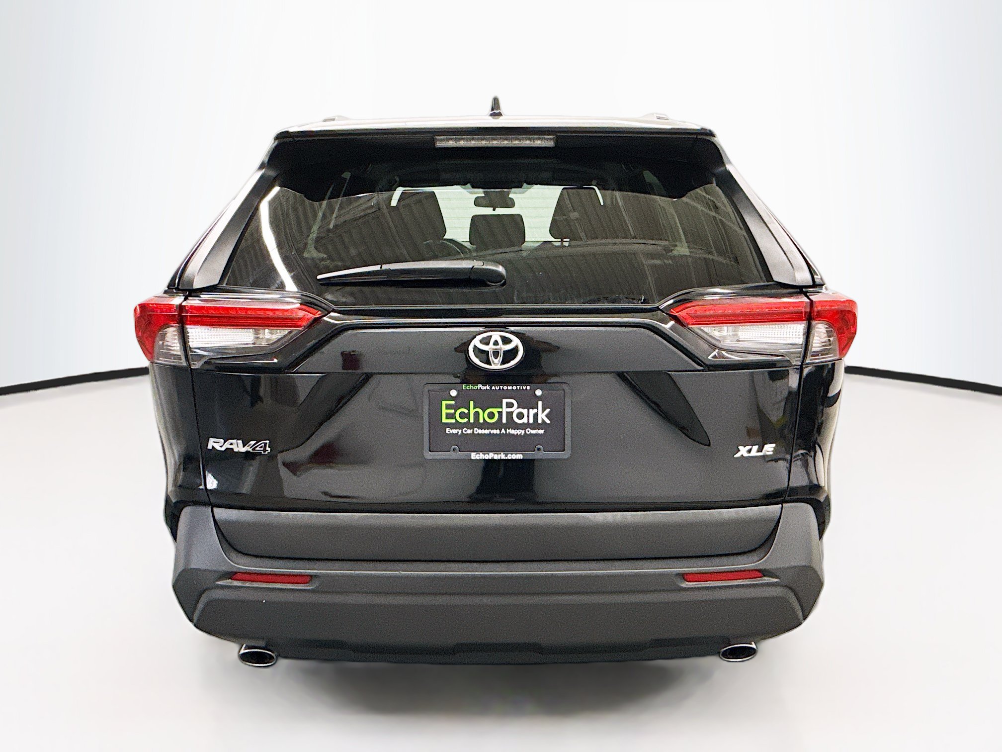 Used 2021 Toyota RAV4 XLE FWD image 7
