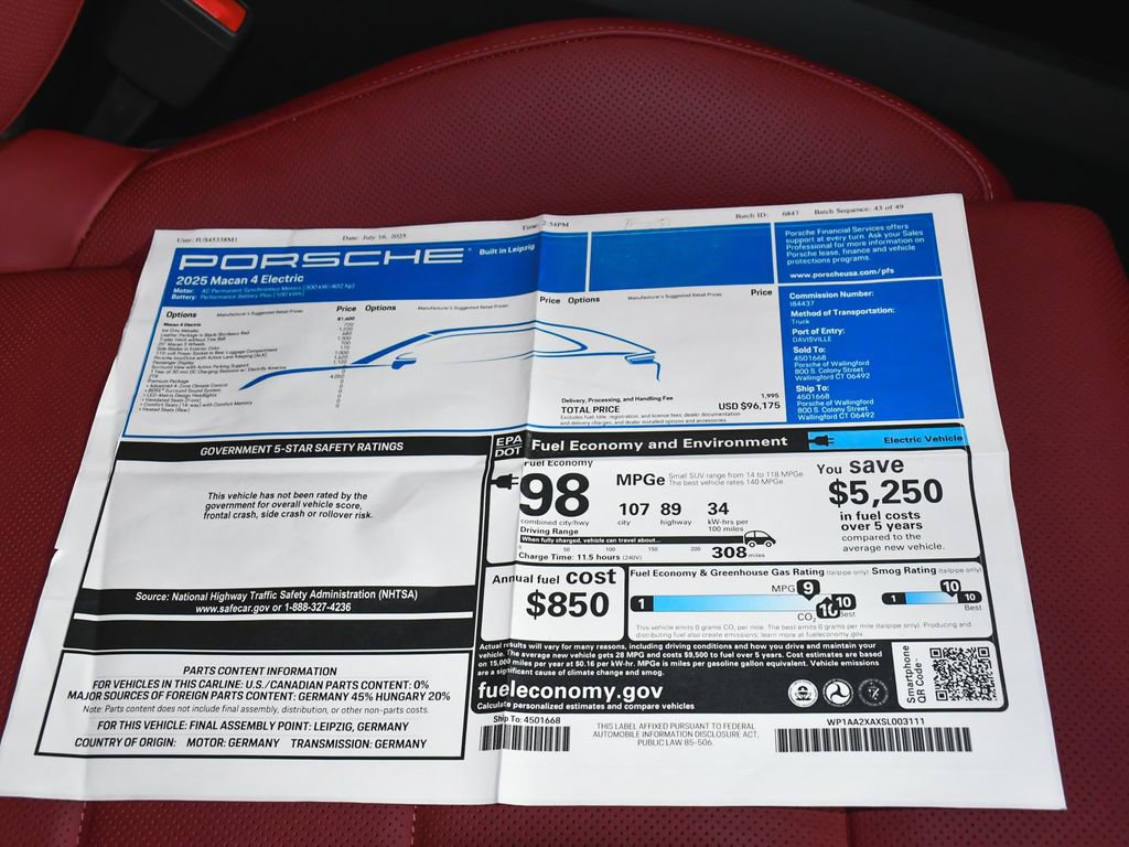 Used 2025 Porsche Macan 4 Electric AWD/4WD image 60