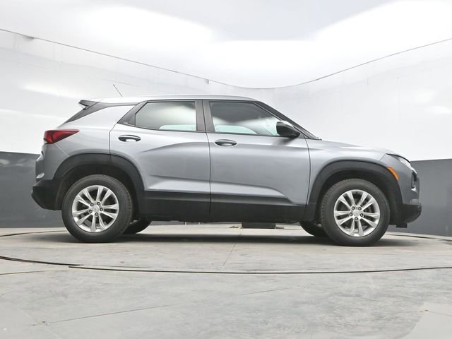 Used 2023 Chevrolet TrailBlazer LS AWD/4WD image 38