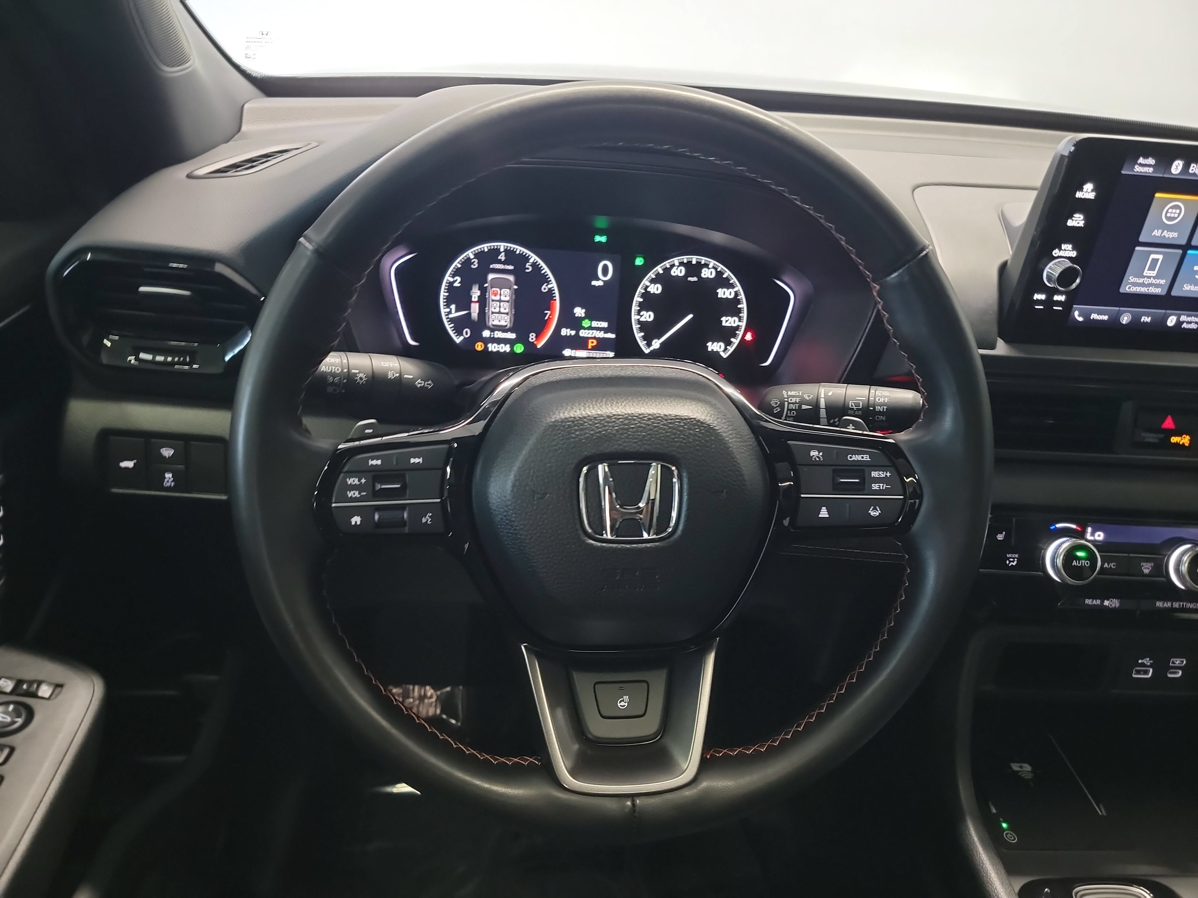 Used 2025 Honda Pilot TrailSport image 17