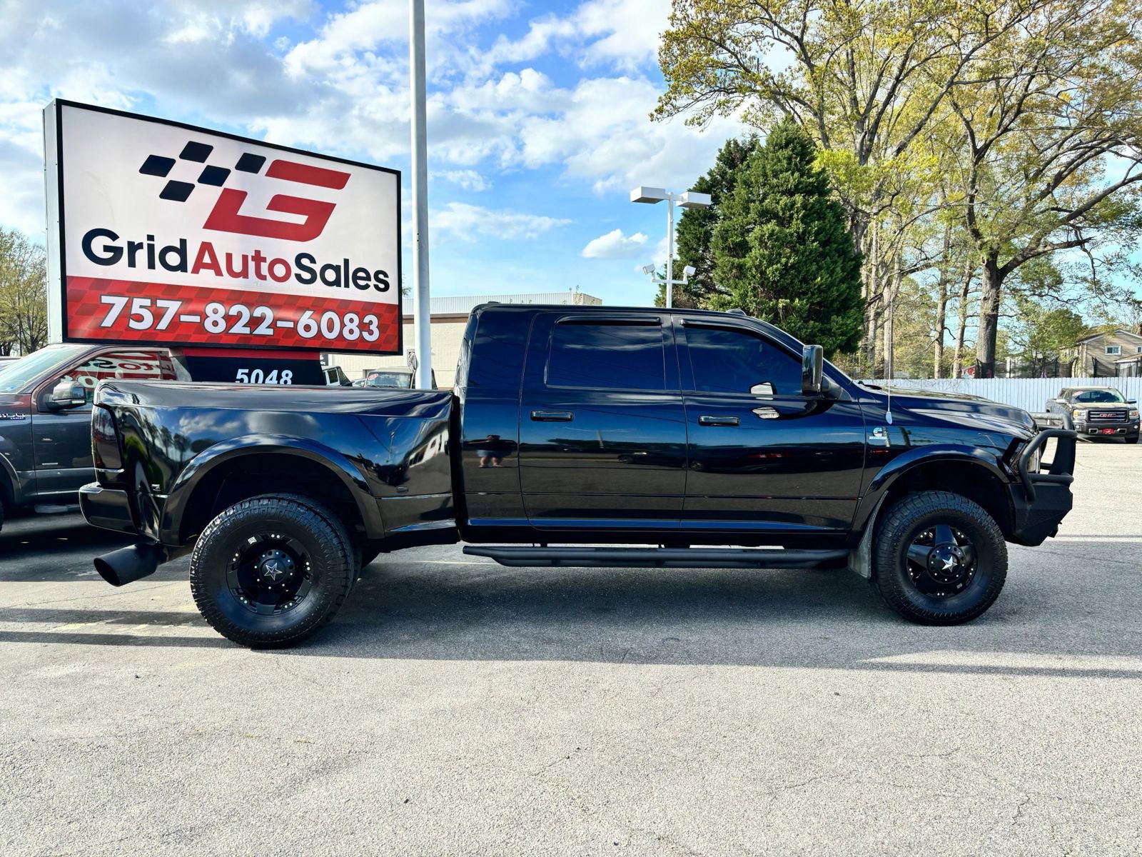 Used 2012 RAM 3500 Laramie Limited AWD/4WD image 2