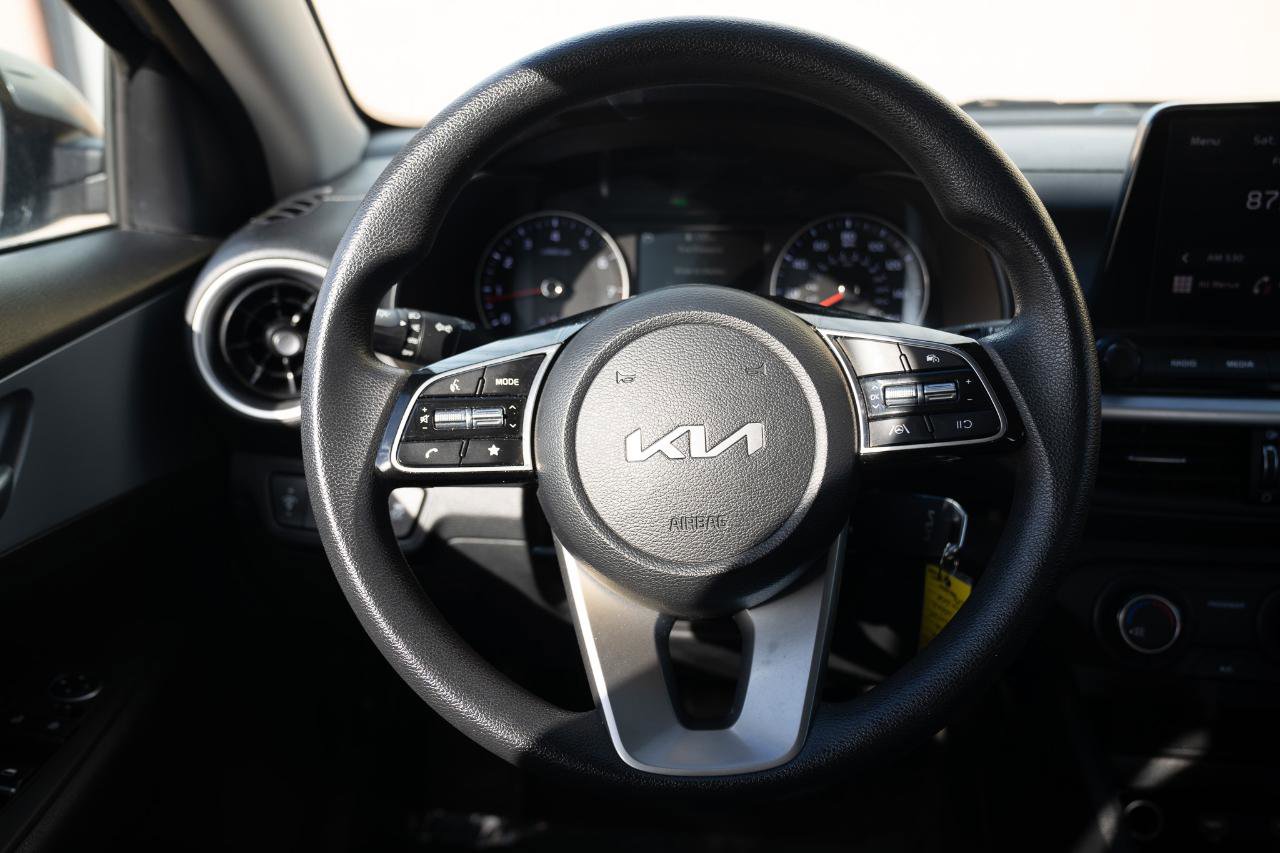 Used 2024 Kia Forte LXS image 31