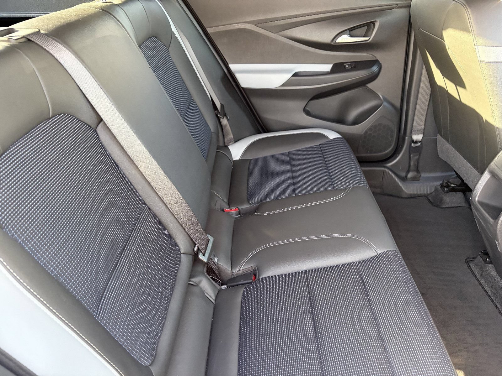 Used 2024 Buick Envista Preferred FWD image 14