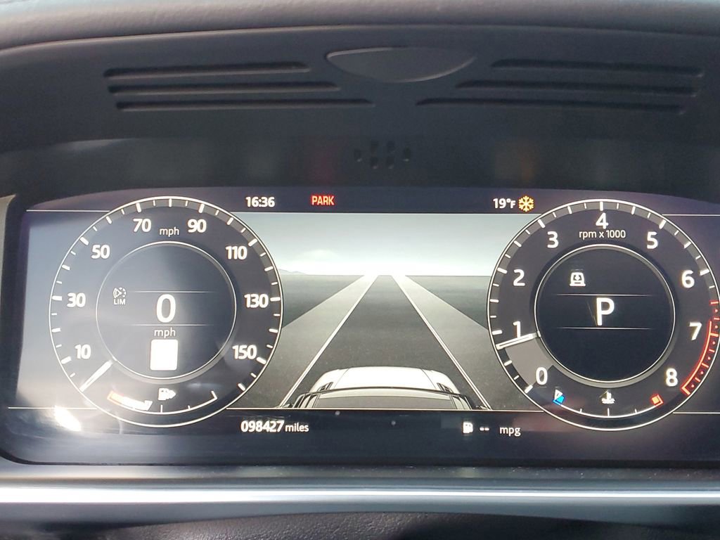 Used 2018 Land Rover Range Rover Sport SE image 10