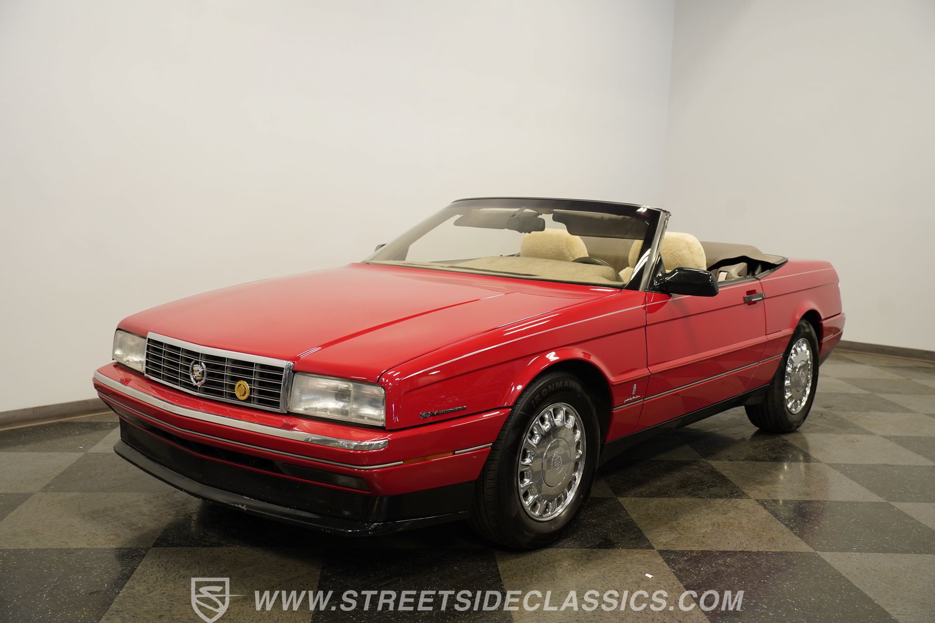Used 1993 Cadillac Allante FWD image 39