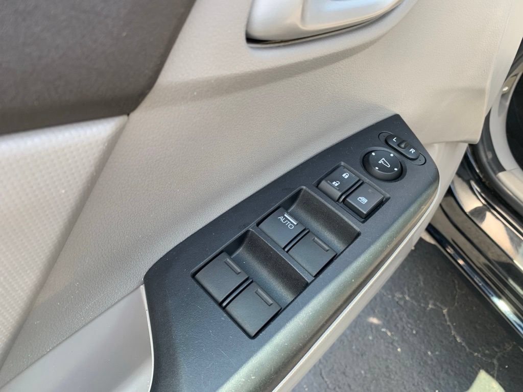 Used 2012 Honda Civic LX image 30