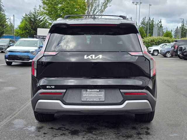 Certified 2024 Kia EV9 Wind AWD/4WD image 4