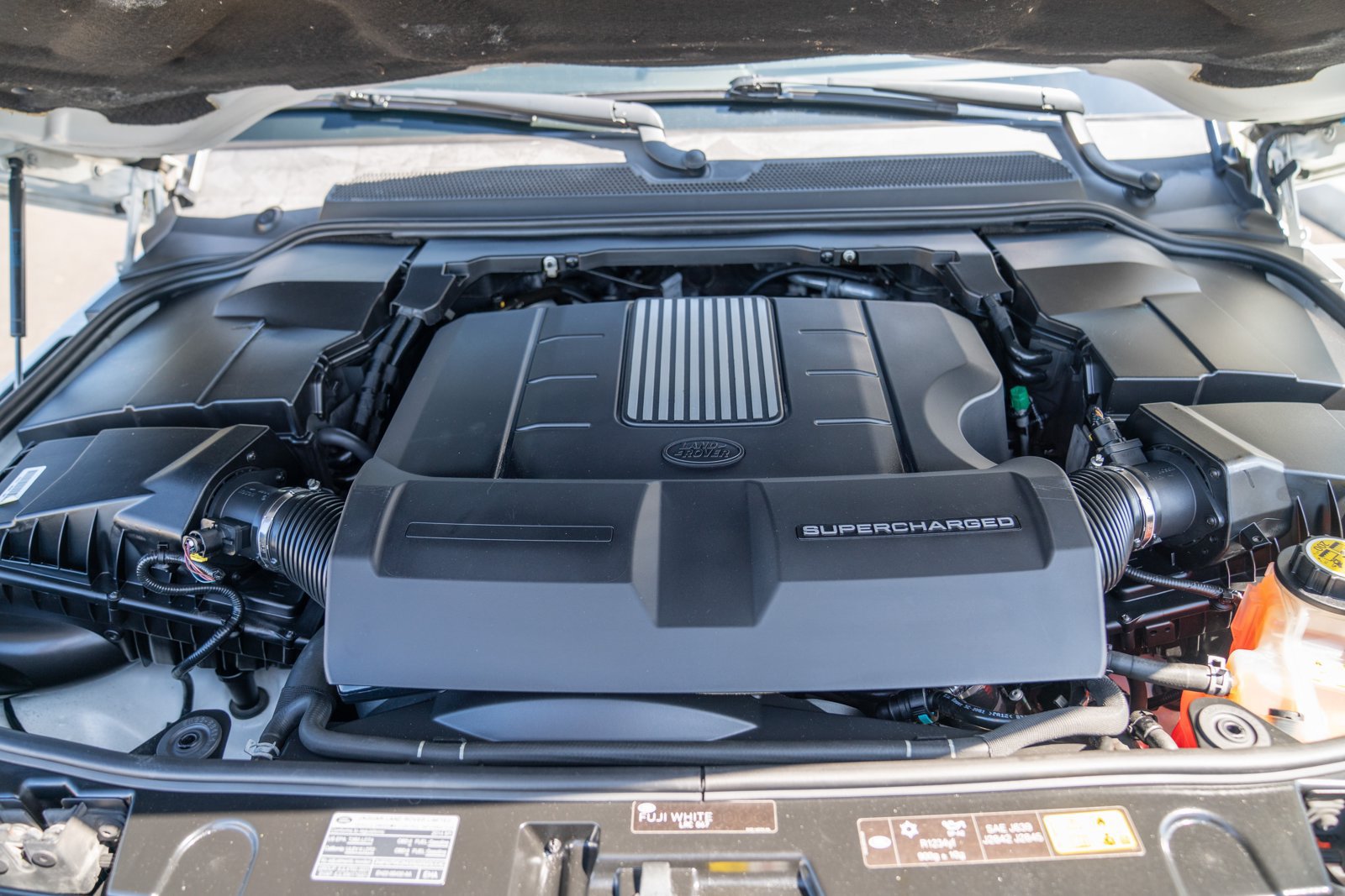 Used 2014 Land Rover LR4 HSE AWD/4WD image 30