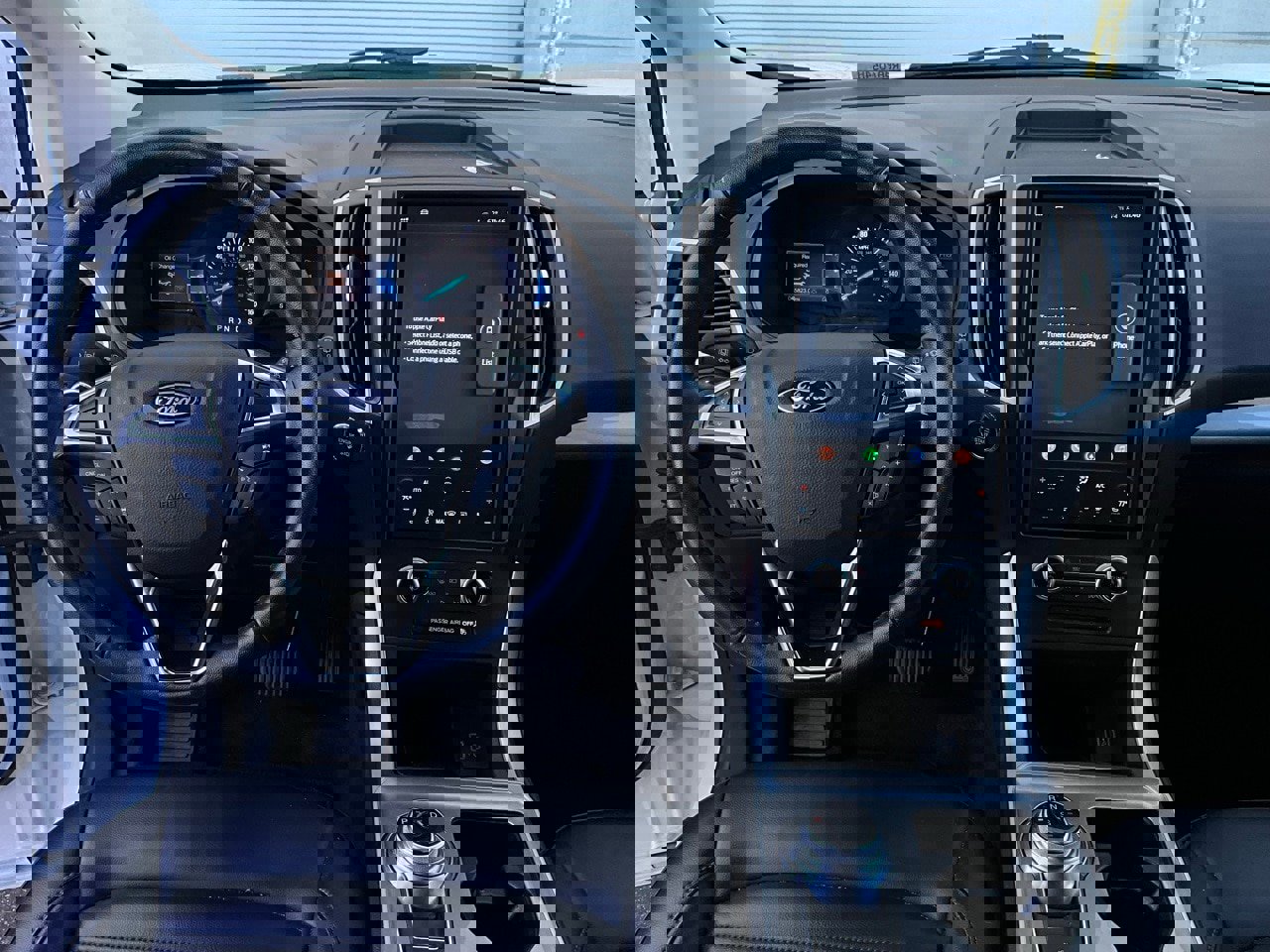 Used 2024 Ford Edge SEL image 13