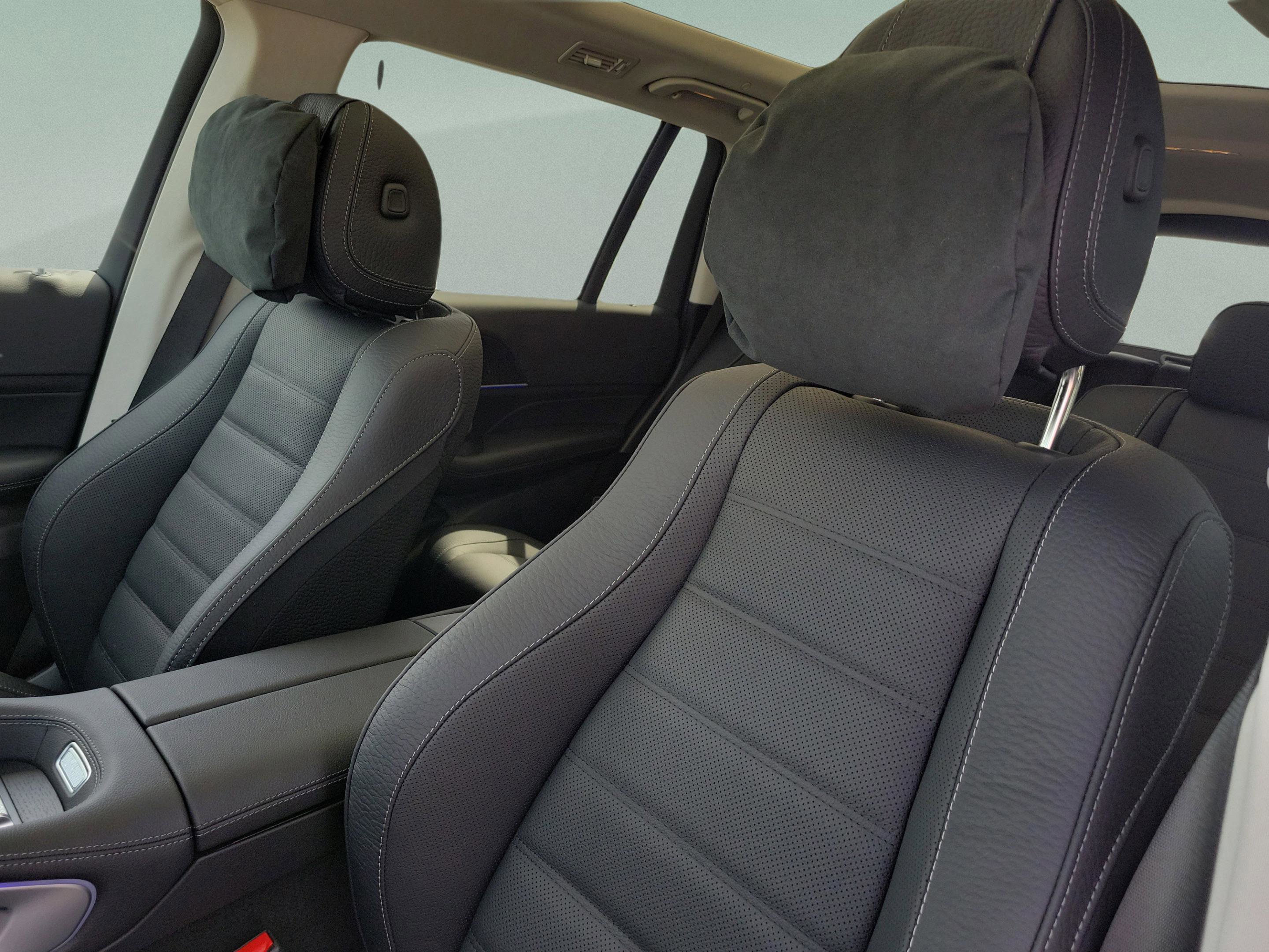 New 2026 Mercedes-Benz GLS 450 4MATIC image 19
