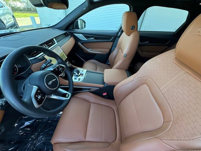 Used 2023 Jaguar F-PACE R-Dynamic S image 28