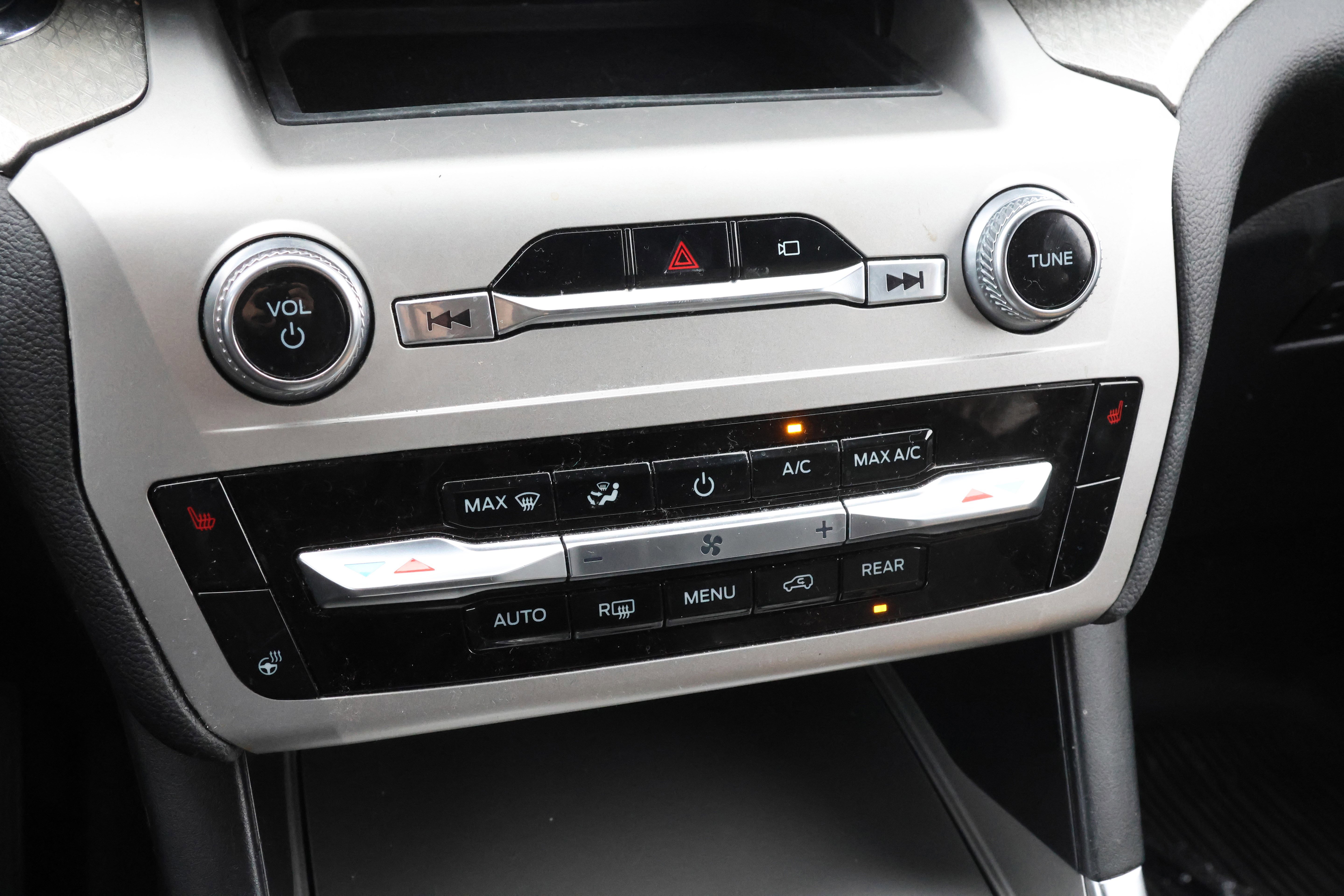 Used 2022 Ford Explorer Timberline image 26