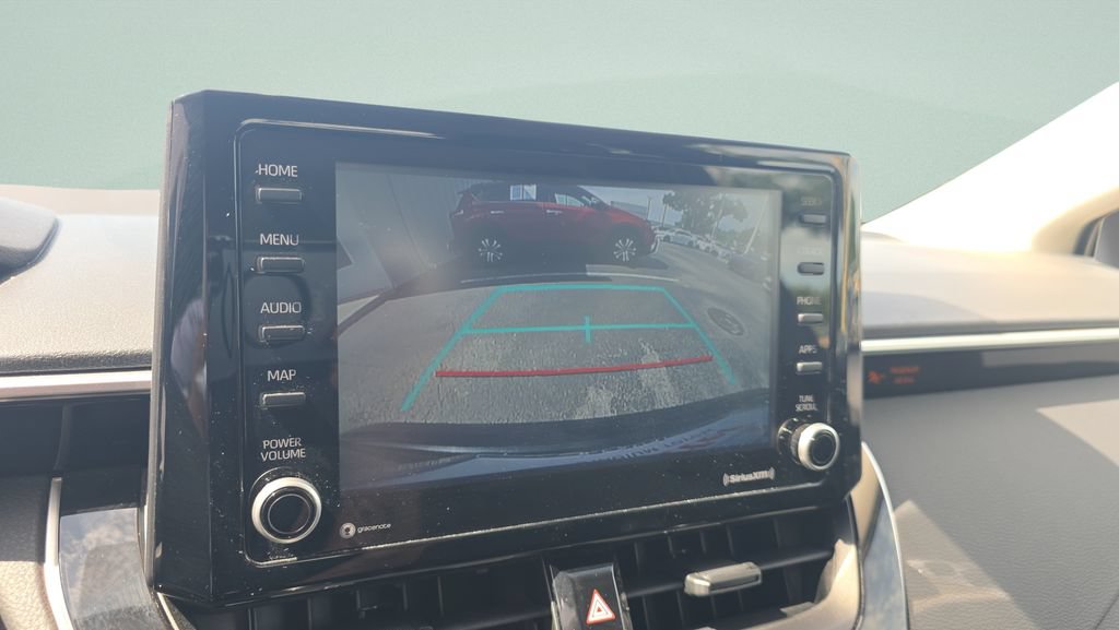 Used 2022 Toyota Corolla LE FWD image 17