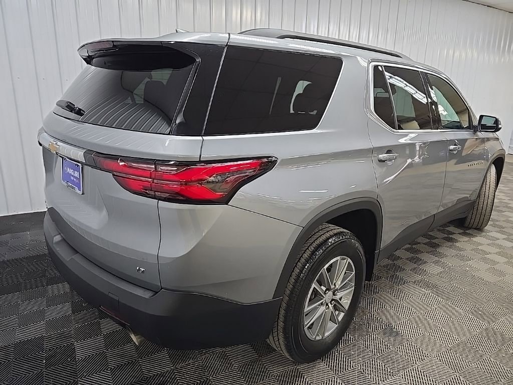 Used 2023 Chevrolet Traverse LT image 10