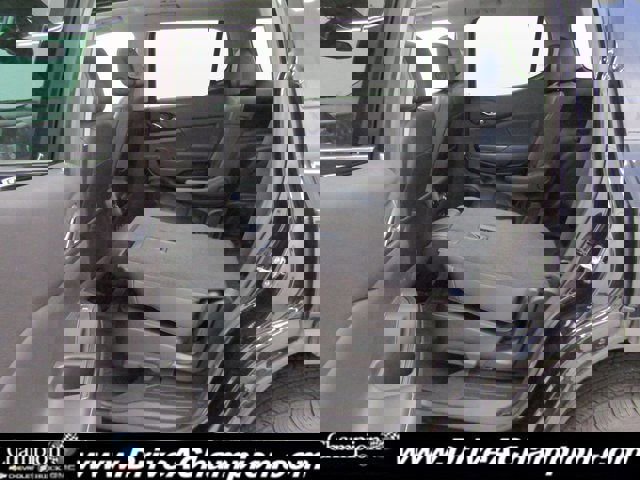 Used 2022 GMC Acadia SLT w/ Technology Package image 21