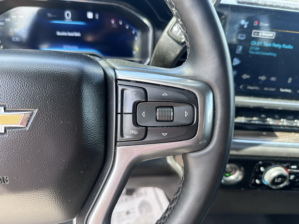 Used 2023 Chevrolet Silverado 1500 LT AWD/4WD image 20