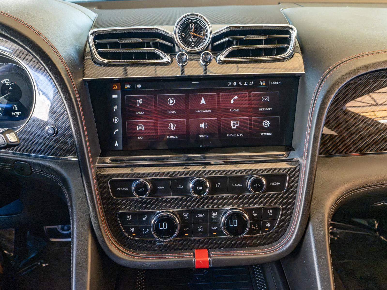 Used 2022 Bentley Bentayga Speed AWD/4WD image 17