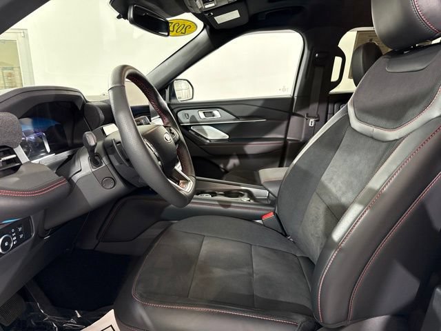 Used 2025 Ford Explorer ST AWD/4WD image 18