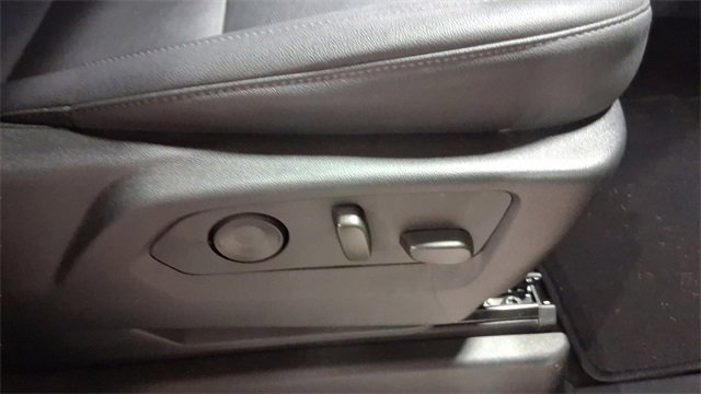 Used 2023 Chevrolet Tahoe Z71 w/ Luxury Package image 19