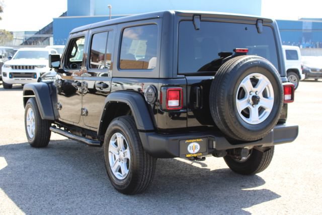 Used 2022 Jeep Wrangler Unlimited Sport AWD/4WD image 3