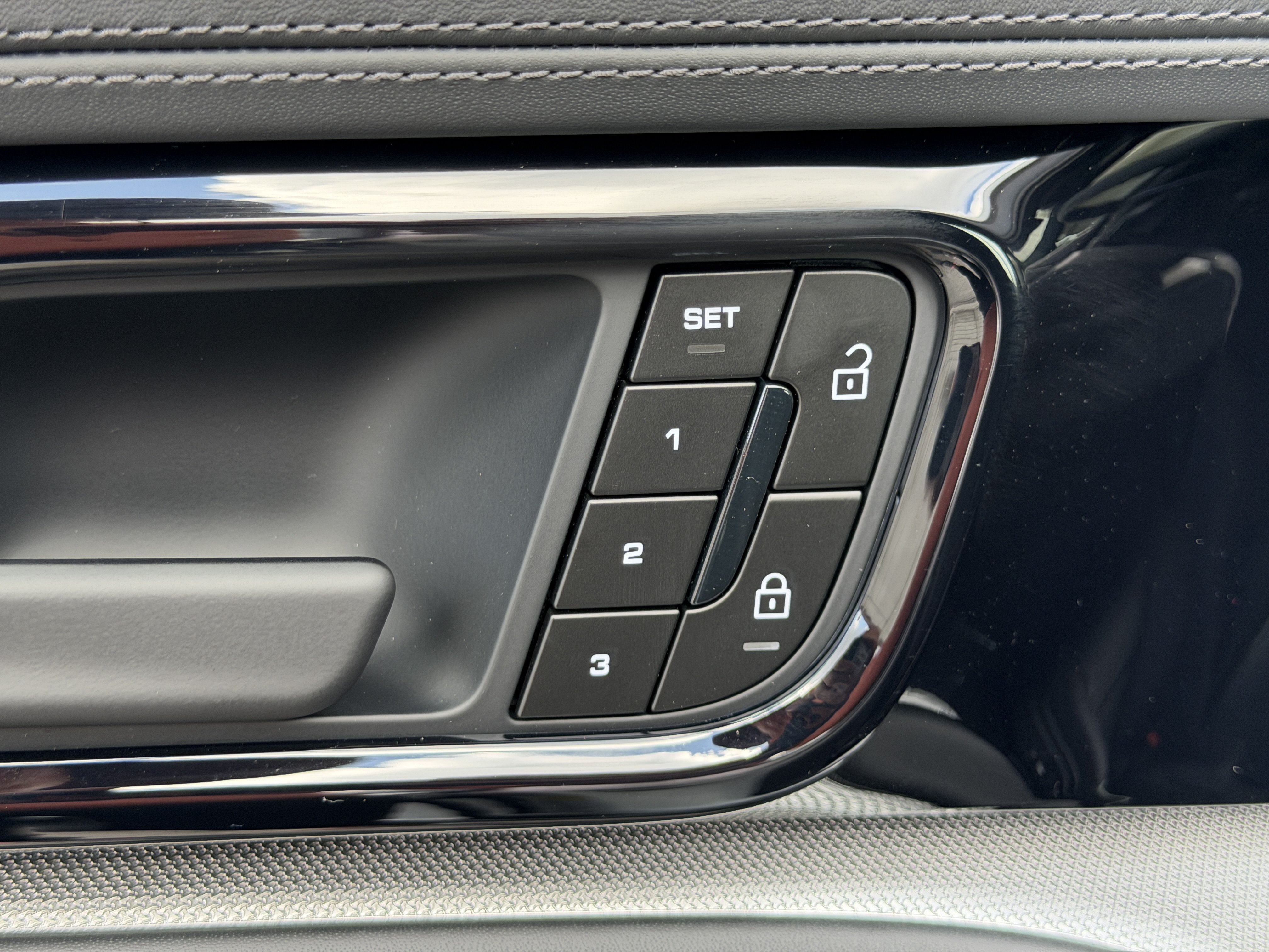 New 2026 Porsche Panamera 4 AWD/4WD image 23