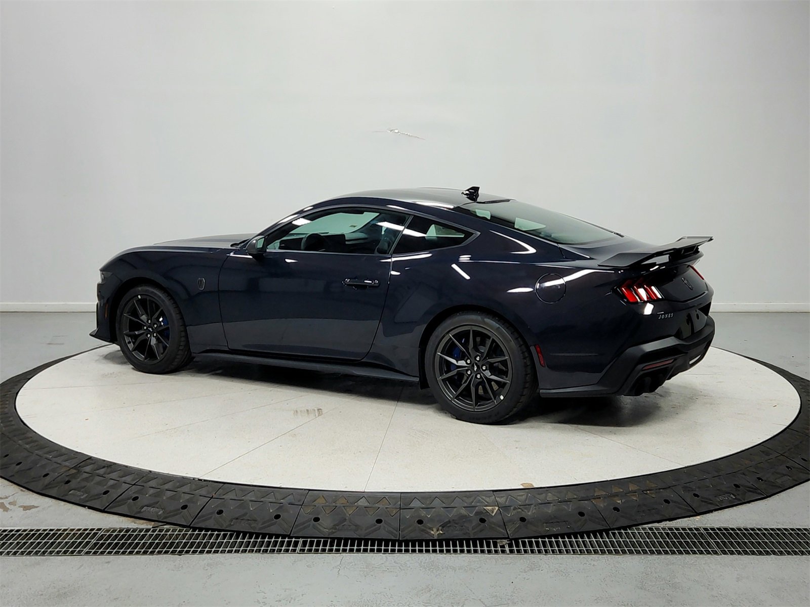 New 2025 Ford Mustang Dark Horse image 5