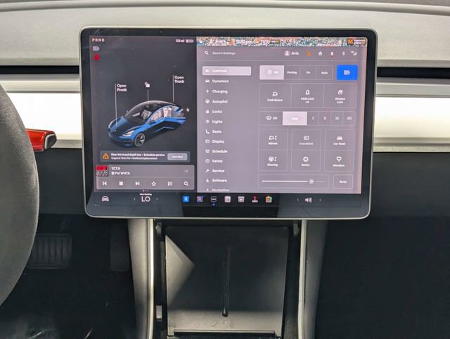 Used 2019 Tesla Model 3 Standard Range Plus image 11