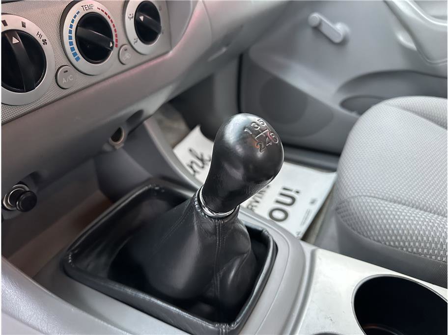 Used 2006 Toyota Tacoma PreRunner image 18