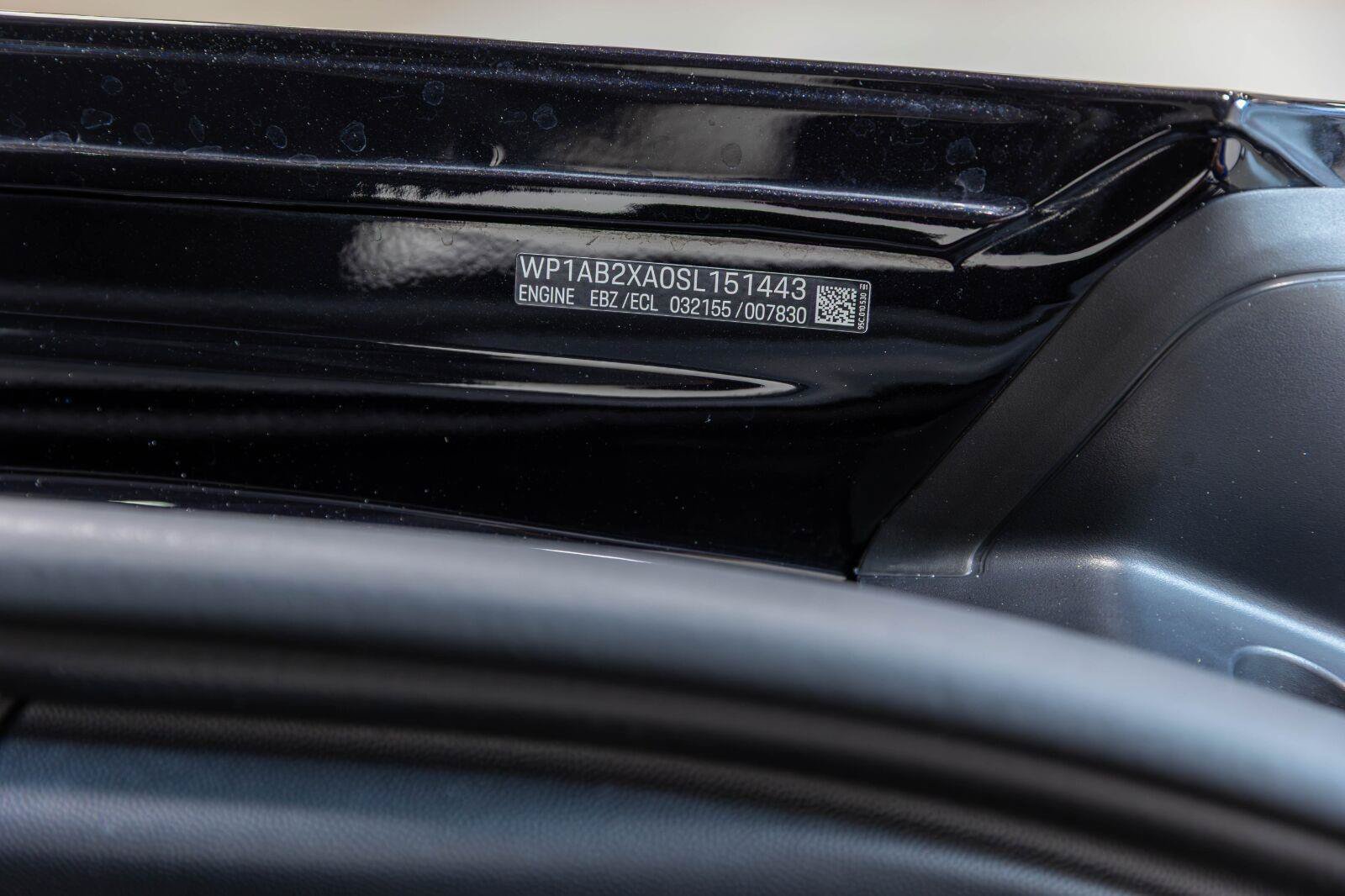 Used 2025 Porsche Macan 4S Electric AWD/4WD image 48