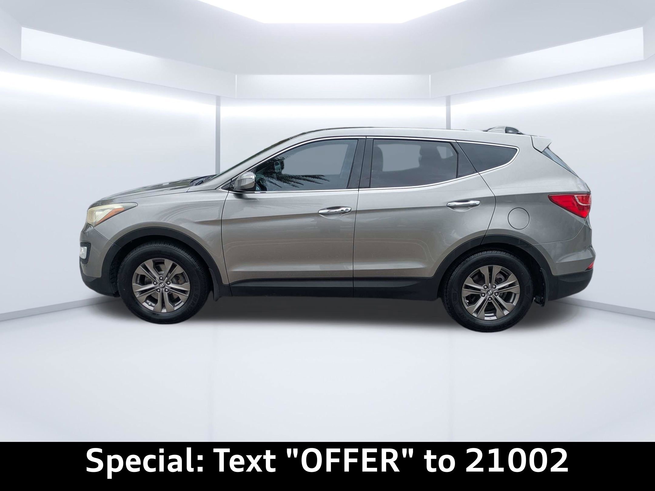Used 2013 Hyundai Santa Fe Sport w/ Technology Pkg FWD image 6