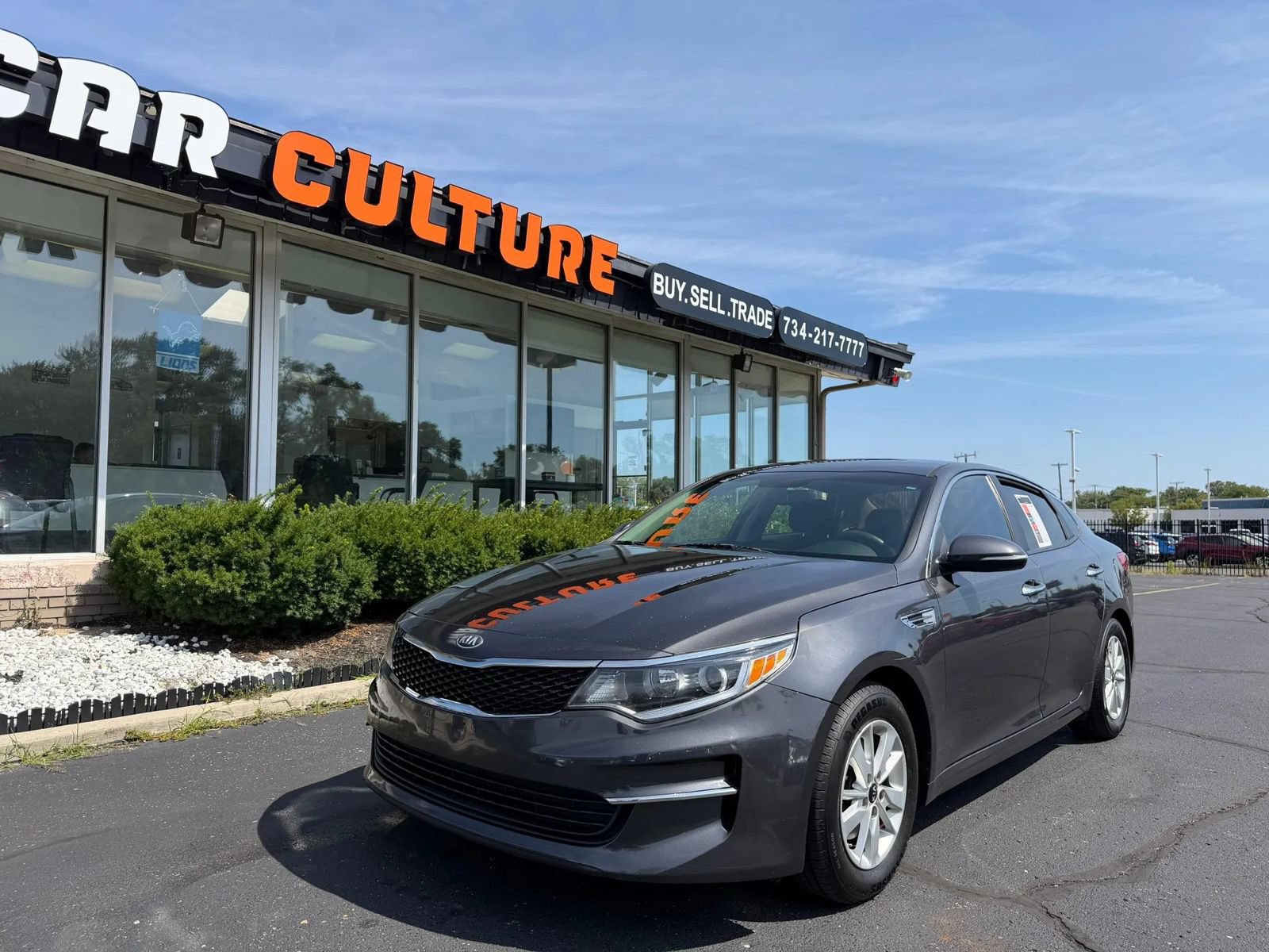 Used 2018 Kia Optima LX FWD image 1