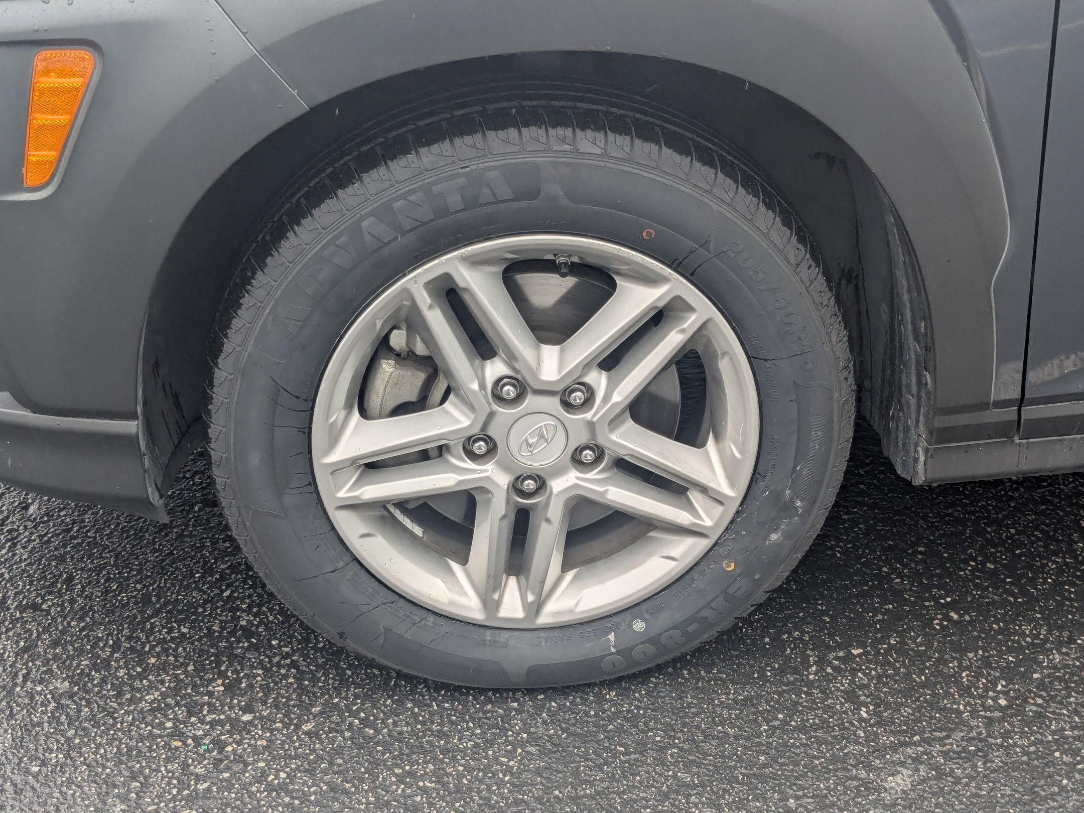 Used 2019 Hyundai Kona SE AWD/4WD image 13