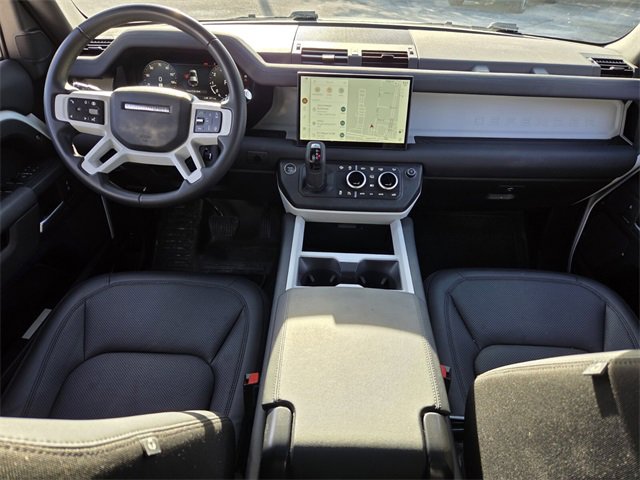 Used 2025 Land Rover Defender 110 S image 14