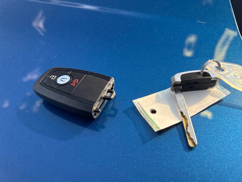 Used 2024 Ford Edge SEL AWD/4WD image 35