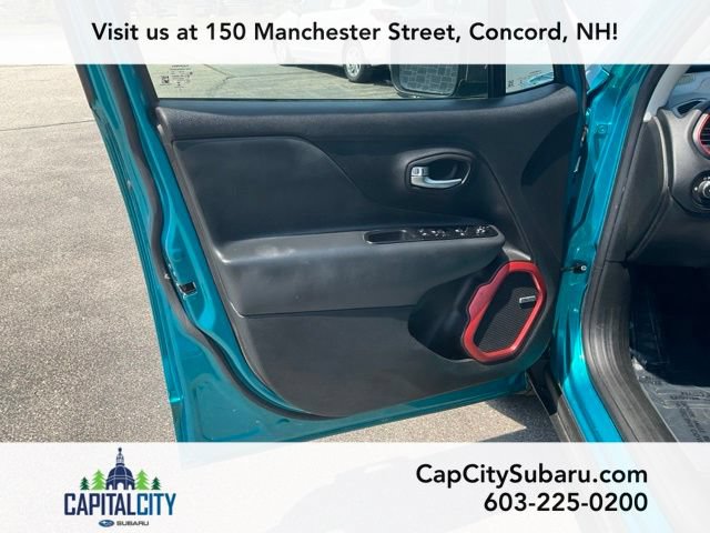 Used 2021 Jeep Renegade Trailhawk w/ Sun & Sound Group AWD/4WD image 11