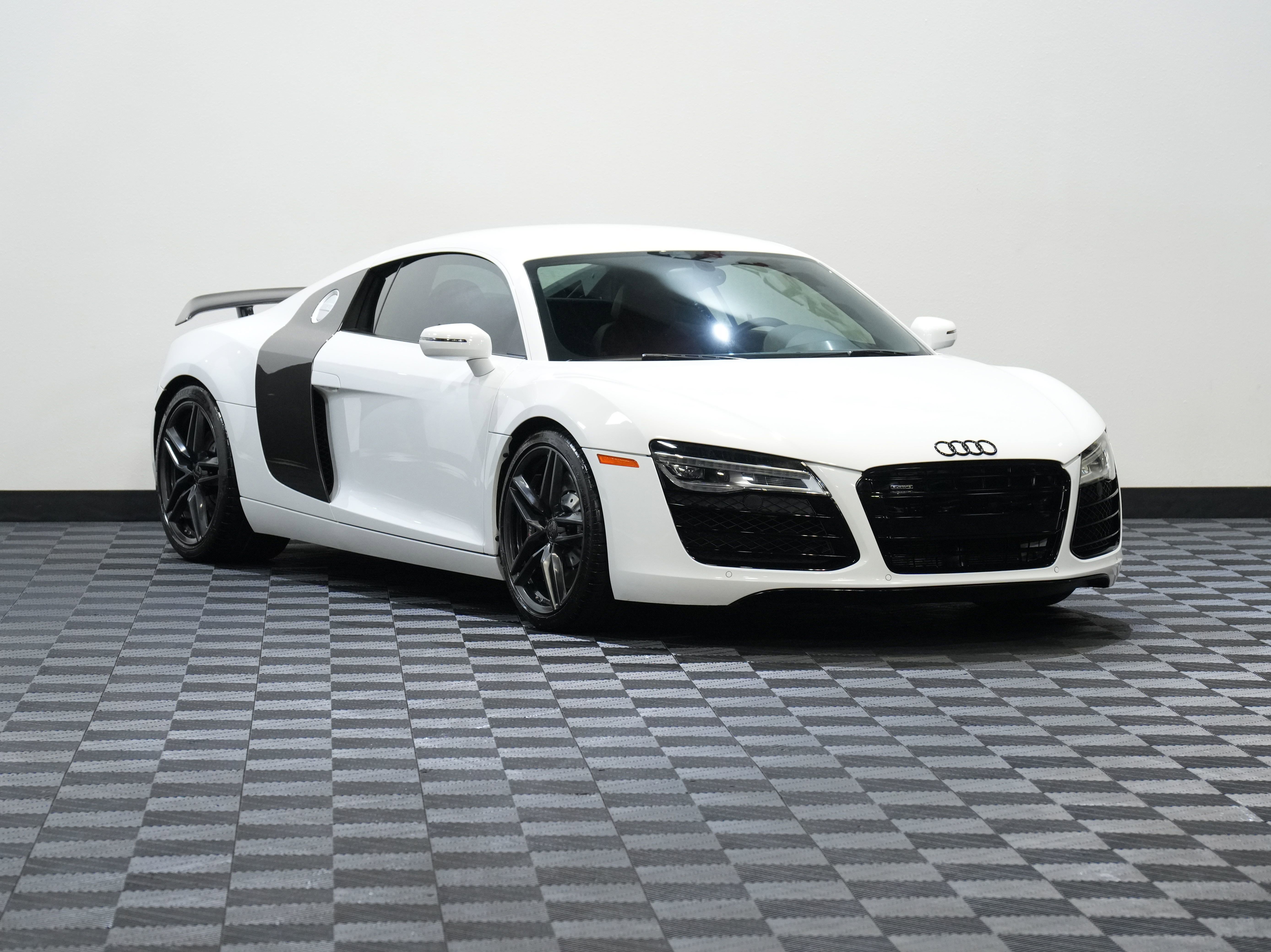 Used 2014 Audi R8 V8 image 5