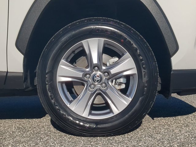 Certified 2025 Toyota RAV4 XLE FWD image 11